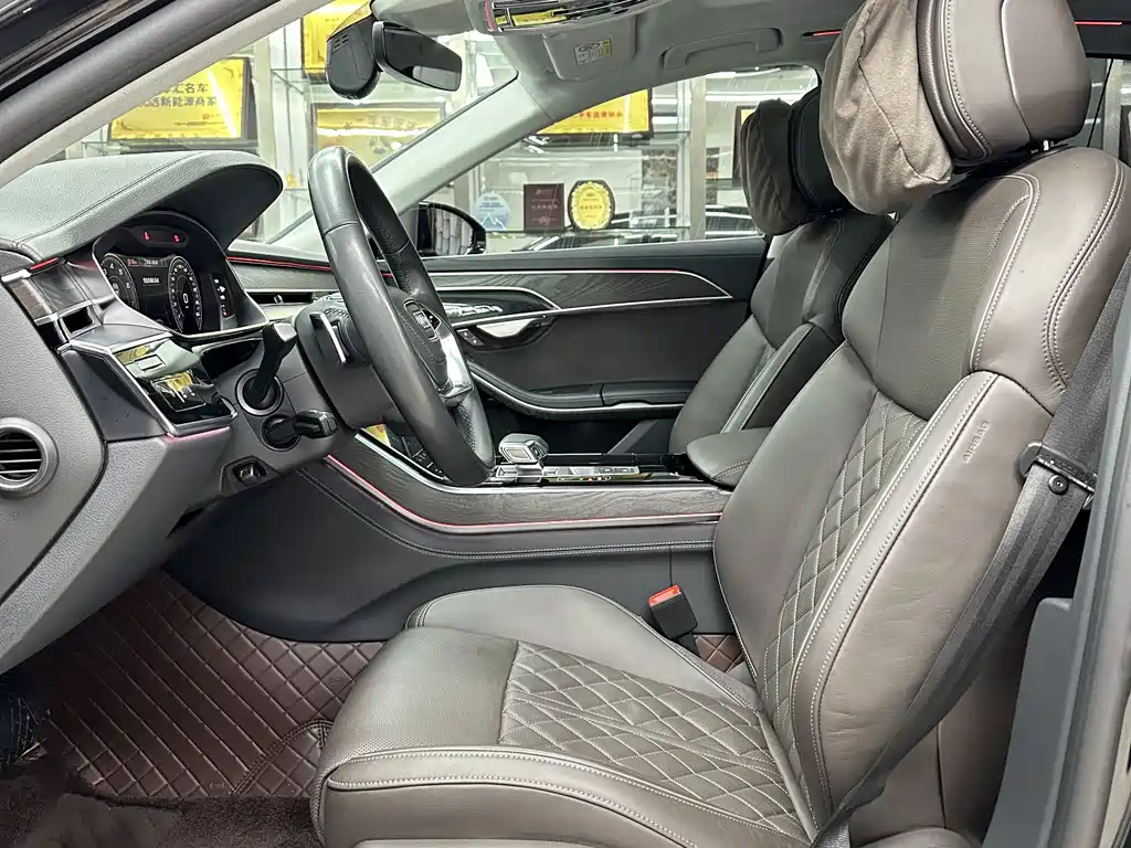 Audi A8 — миниатюра 8