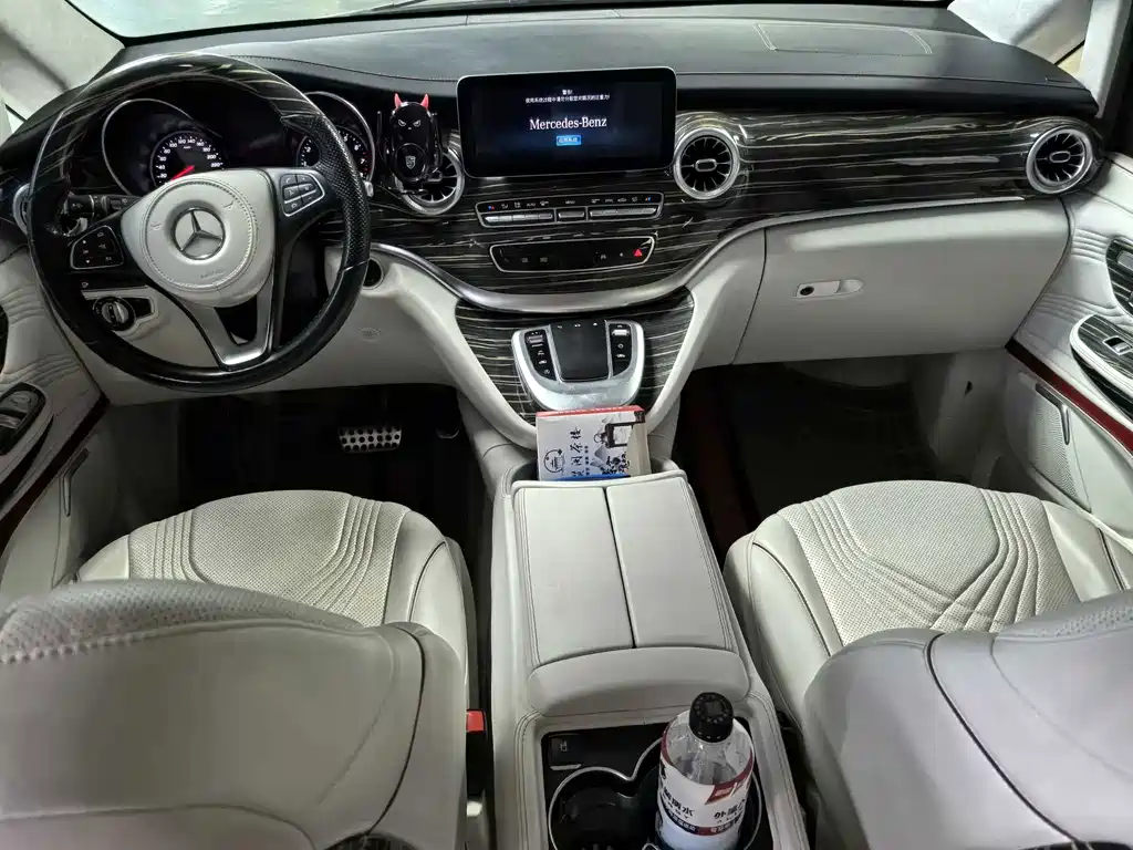 Mercedes-Benz V-Class — миниатюра 12