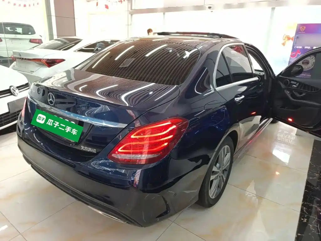 Mercedes-Benz C-Class — миниатюра 7