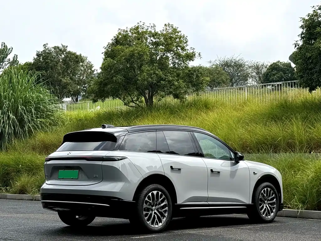 NIO ES6 — миниатюра 10