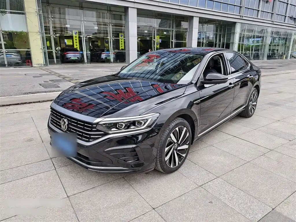 Volkswagen Passat 2023