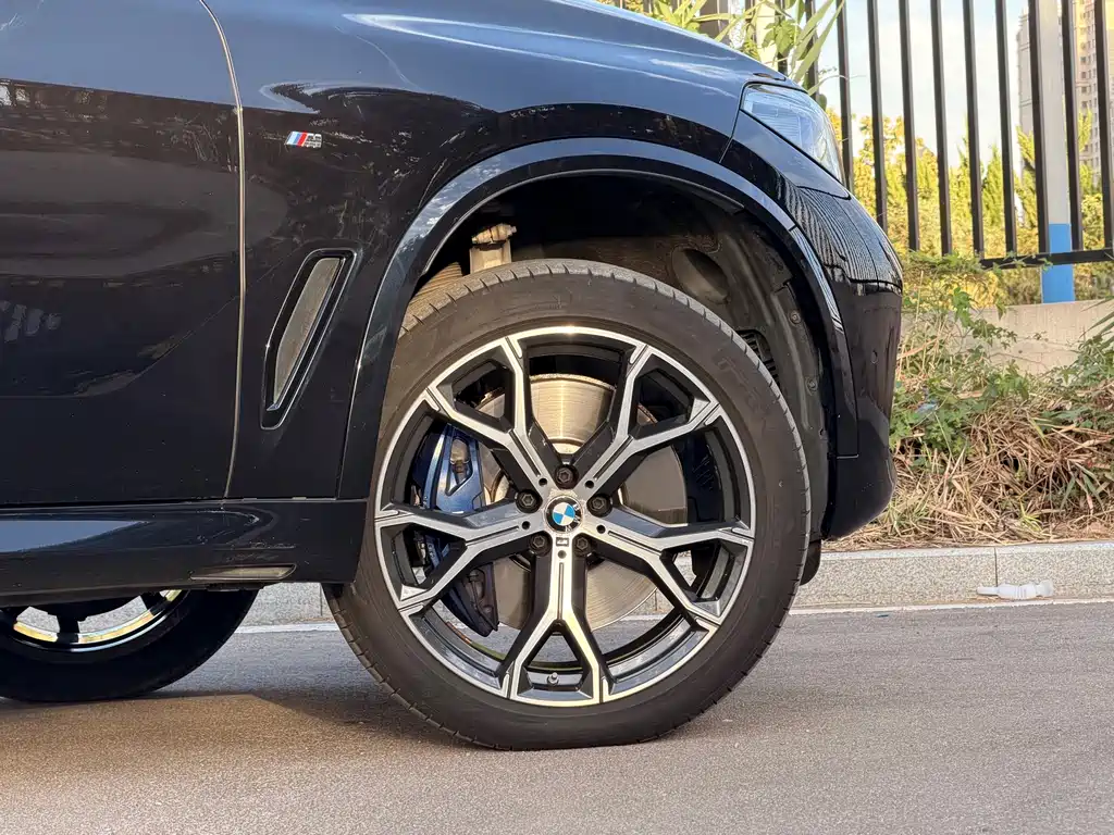 BMW X5 (Import) — миниатюра 4