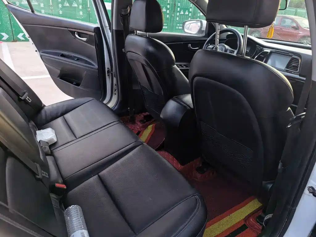 Kia K4 — миниатюра 8