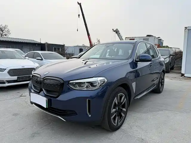 BMW IX3 2021