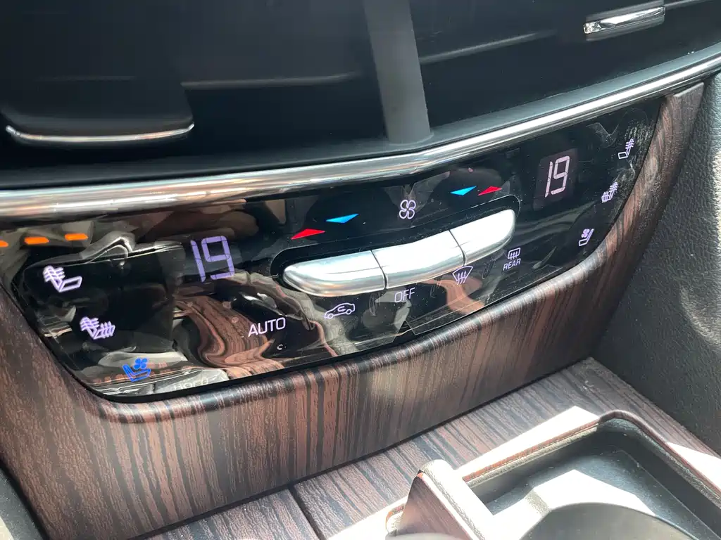 Cadillac CT6 — миниатюра 27
