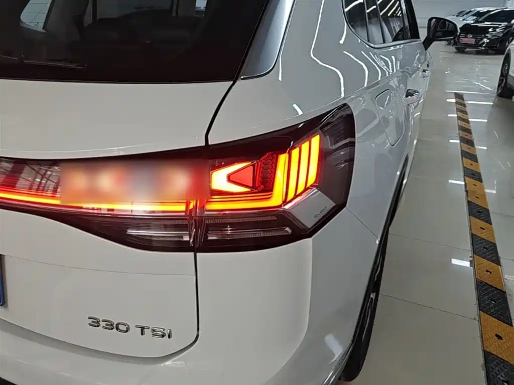 Volkswagen Tayron 2023 330TSI Luxury Plus