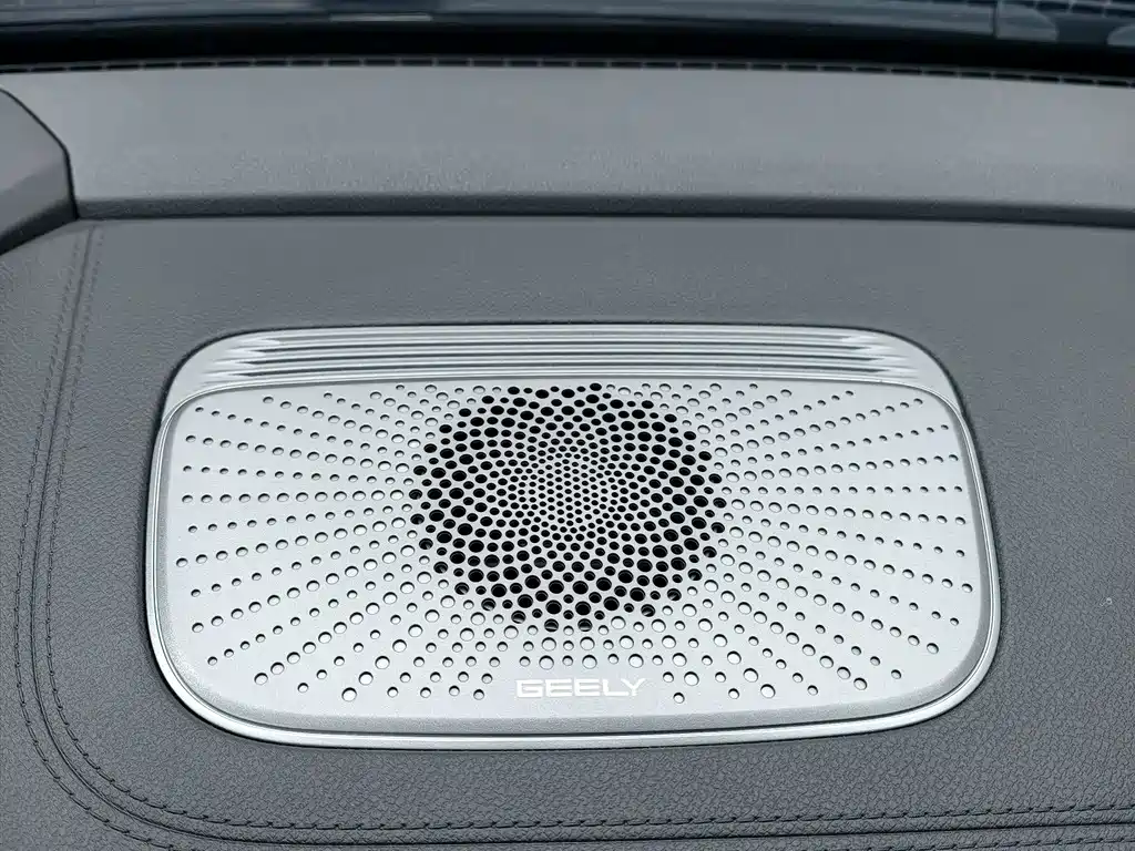 Geely Xingyue L — миниатюра 31