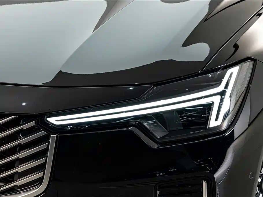 Volvo S90 — миниатюра 4