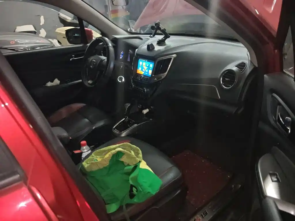 Changan CS15 — миниатюра 19