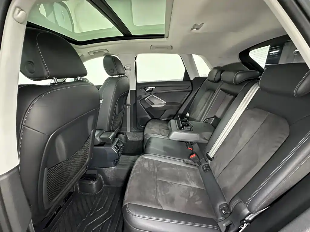 Audi Q3 — миниатюра 9
