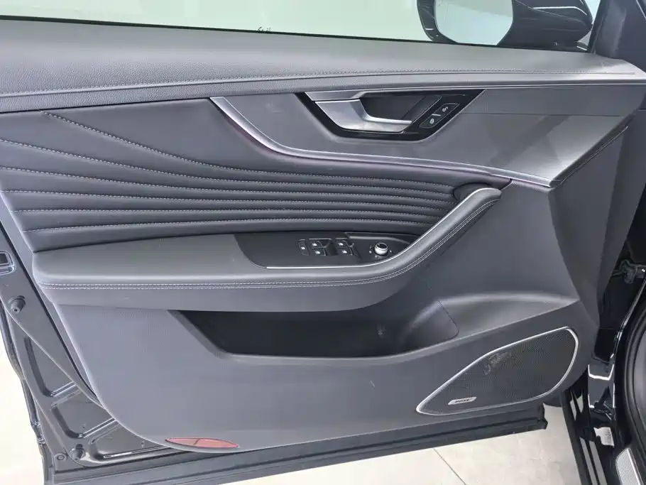 Hongqi Hongqi HS5 — миниатюра 7