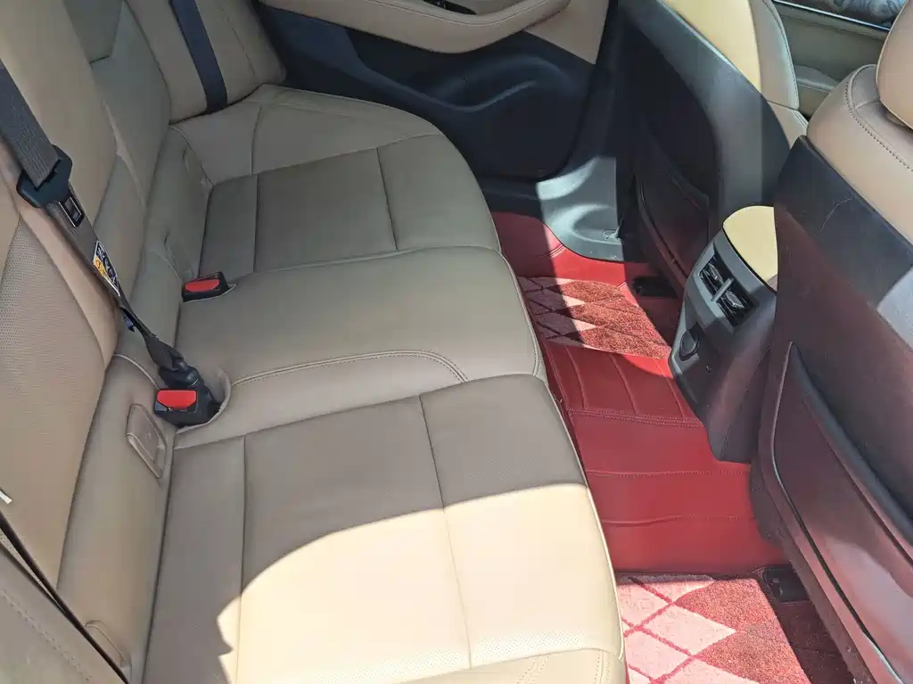 Cadillac CT5 — миниатюра 6