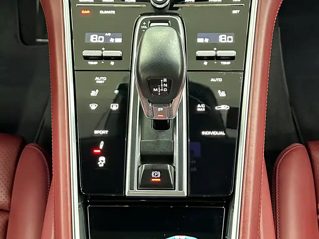 Porsche Panamera — миниатюра 18