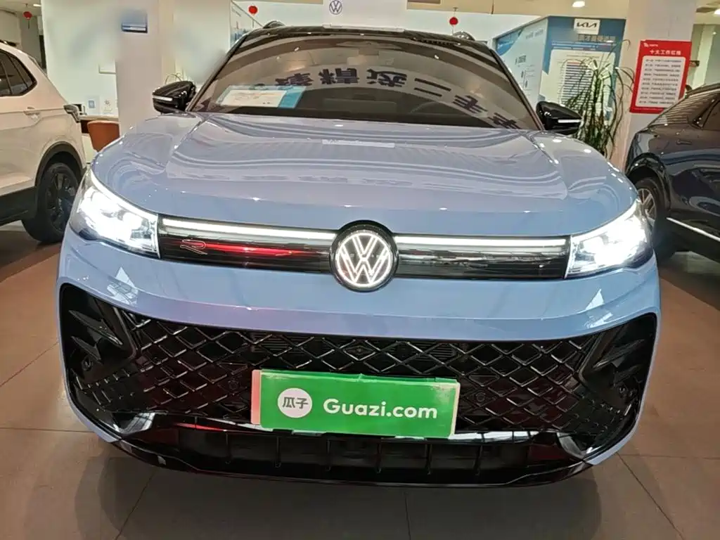 Volkswagen Tiguan L — миниатюра 3