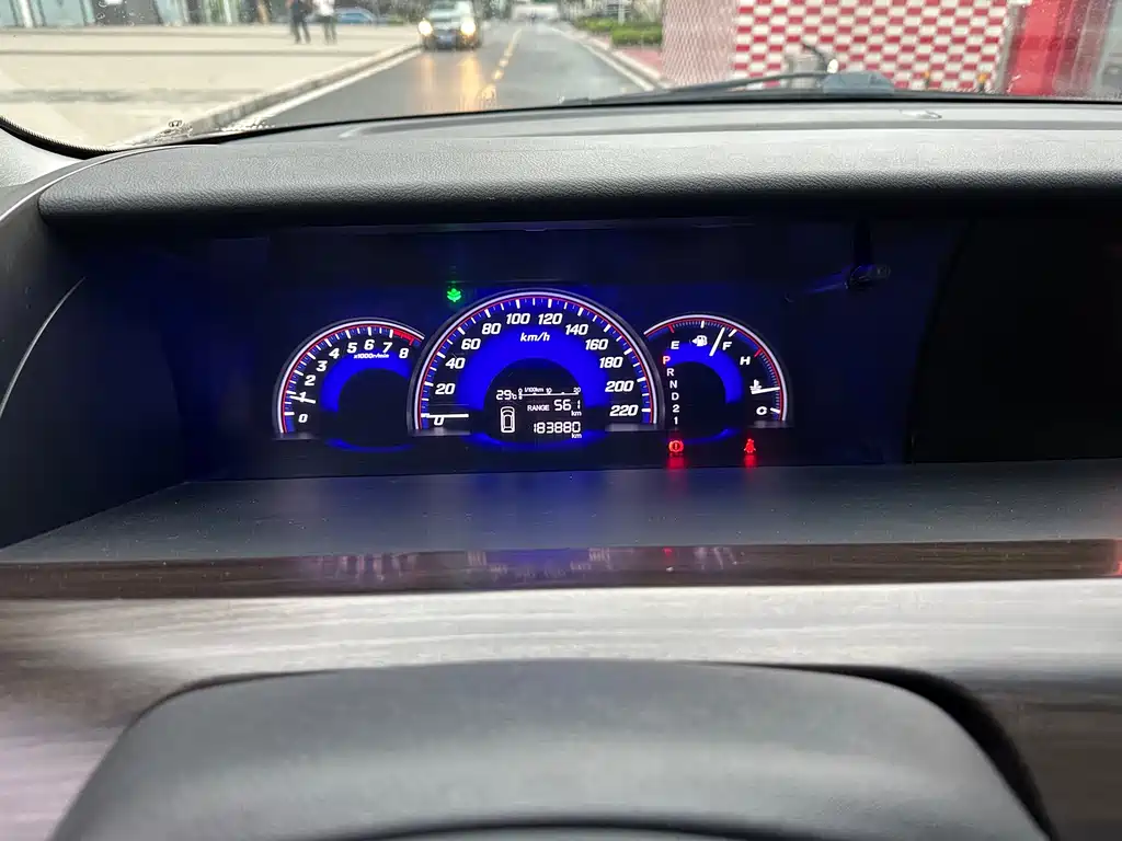 Honda Elysion — миниатюра 6