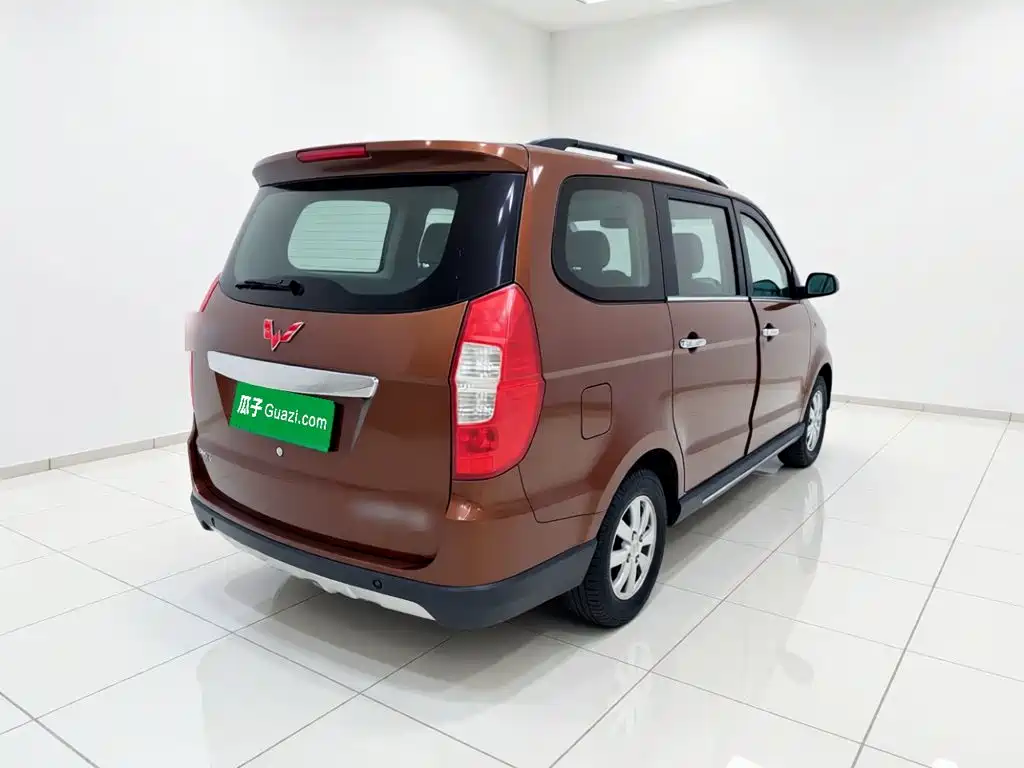 Wuling Hongguang — миниатюра 6