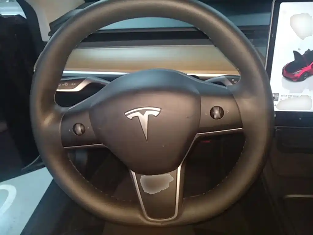 Tesla Model 3 — миниатюра 11