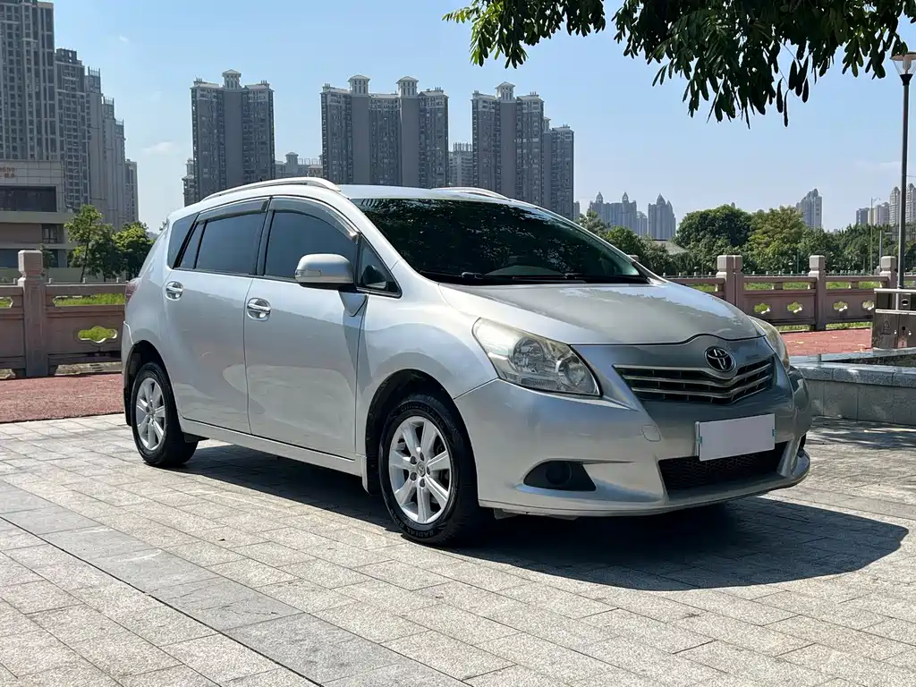 Toyota Verso — миниатюра 3