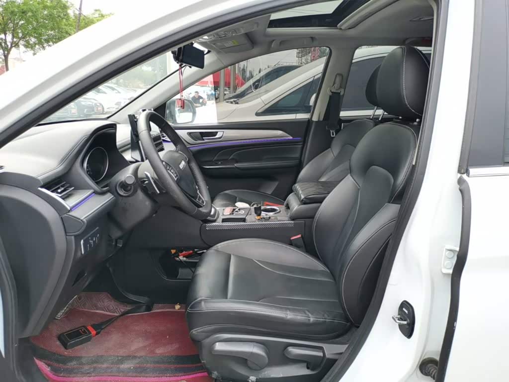 Haval Haval M6 1.5 л 2022 г. Белый, пробег 47500 км