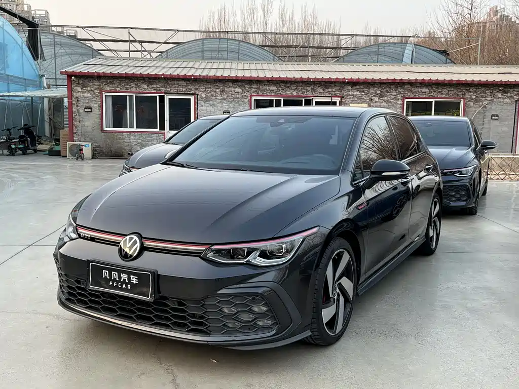 VOLKSWAGEN GOLF GTI