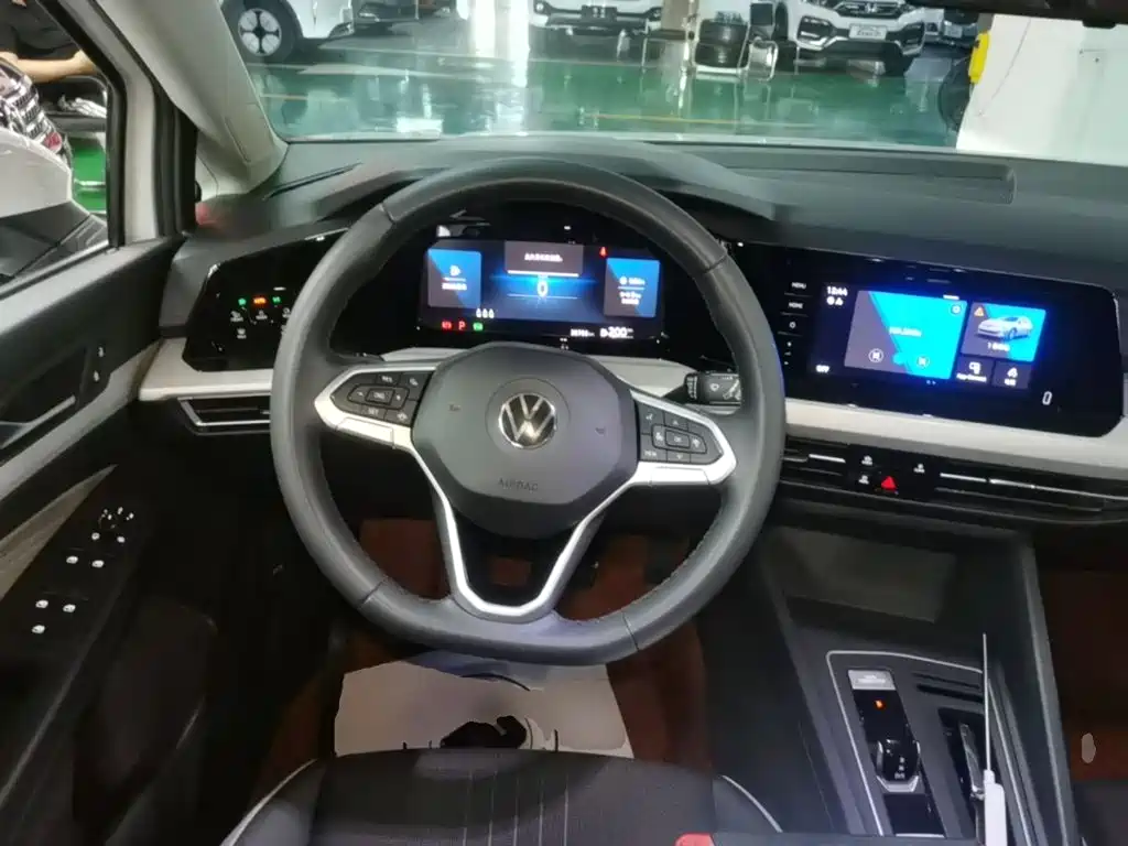 Volkswagen Golf — миниатюра 11