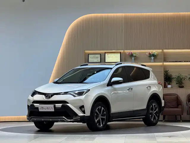 TOYOTA RAV4 RONGFANG 2017