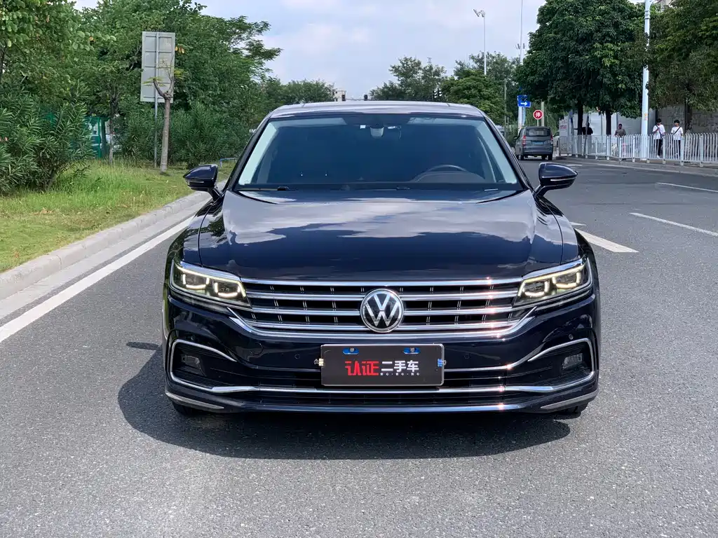 VOLKSWAGEN HUIANG