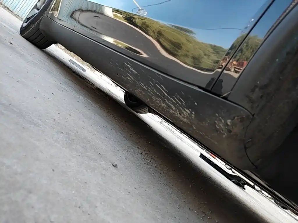 Tesla Model Y — миниатюра 21