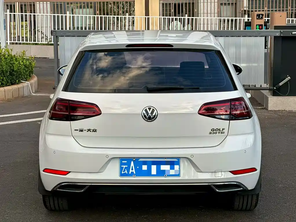 Volkswagen Golf — миниатюра 9