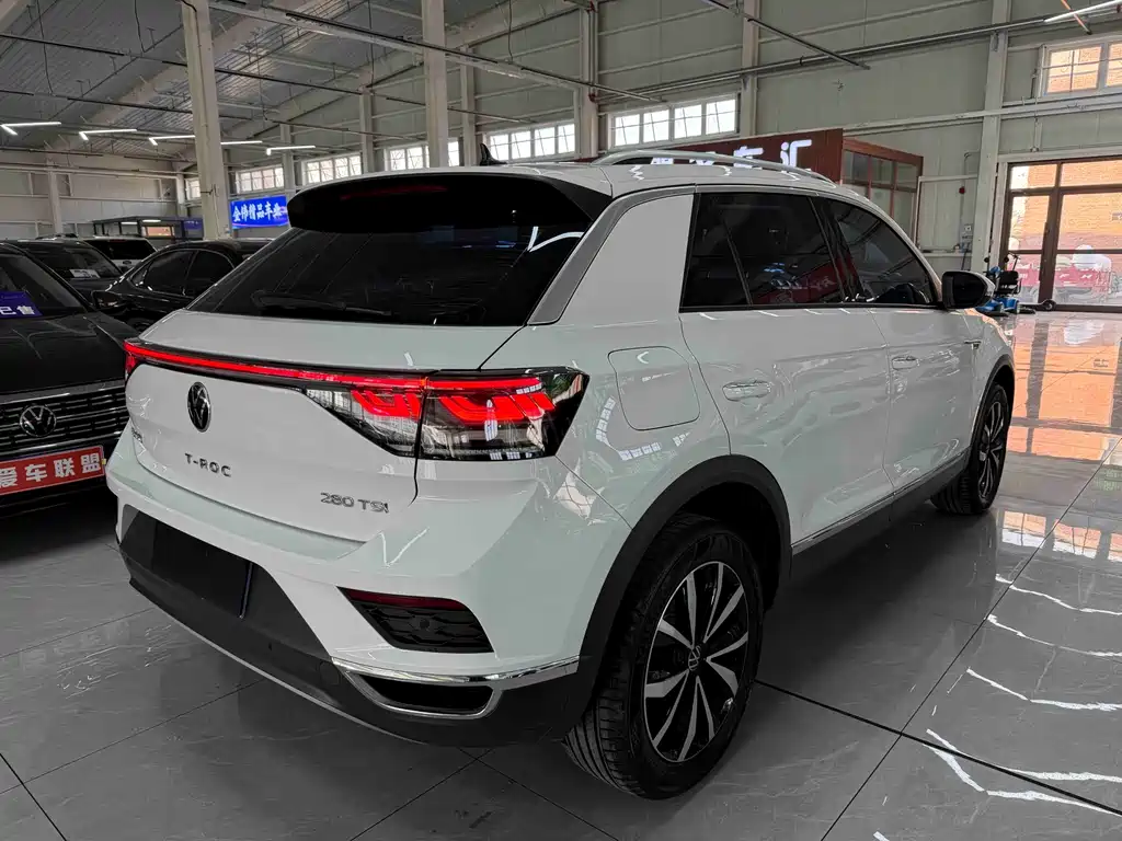 Volkswagen T-Roc 2023 280TSI DSG