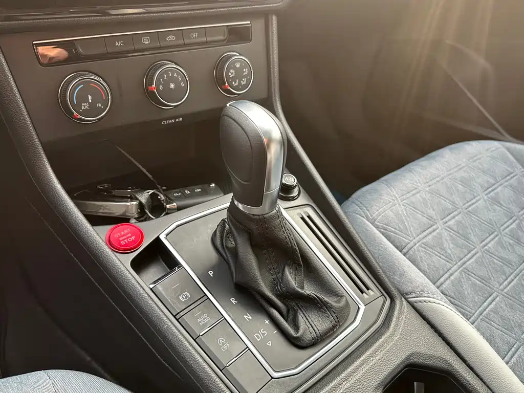 Volkswagen Lavida — миниатюра 11