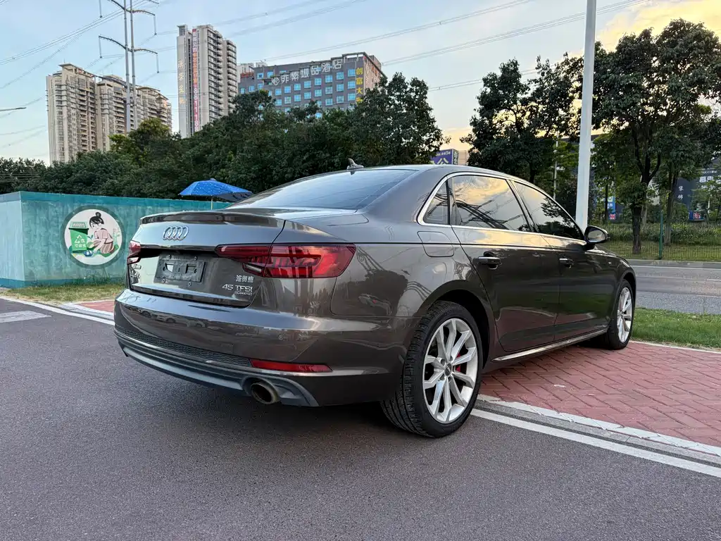 Audi A4L — миниатюра 22