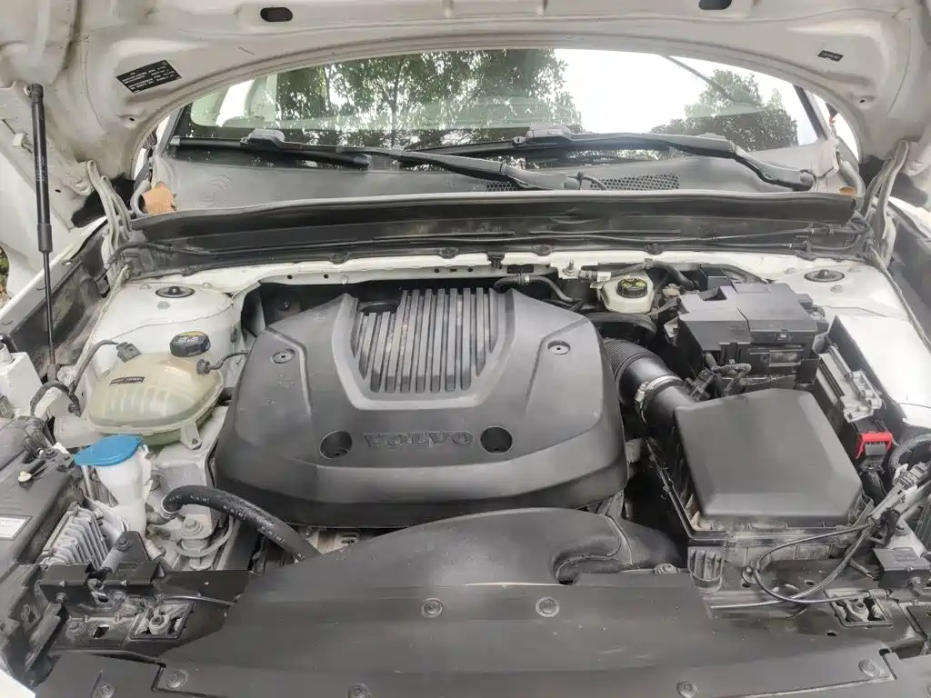 Volvo XC40 — миниатюра 11