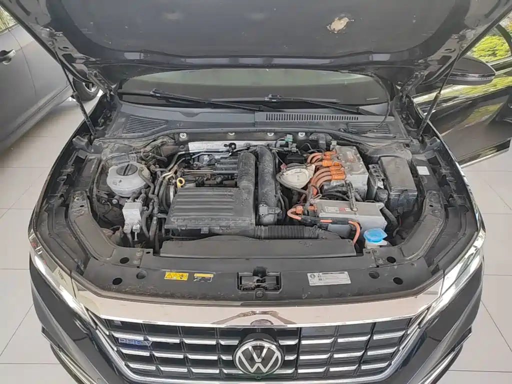 Volkswagen 帕萨特插电混动 — миниатюра 20