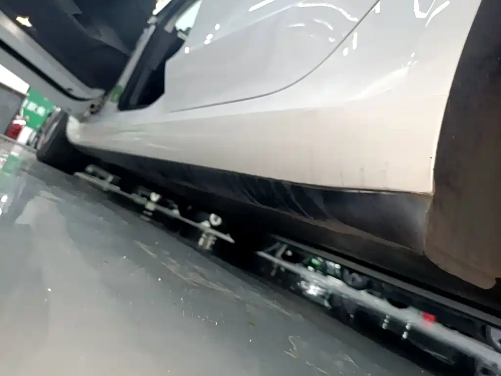 Tesla Model 3 — миниатюра 22