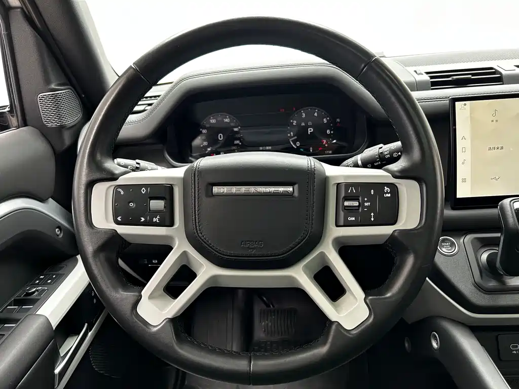 Land Rover Defender — миниатюра 15