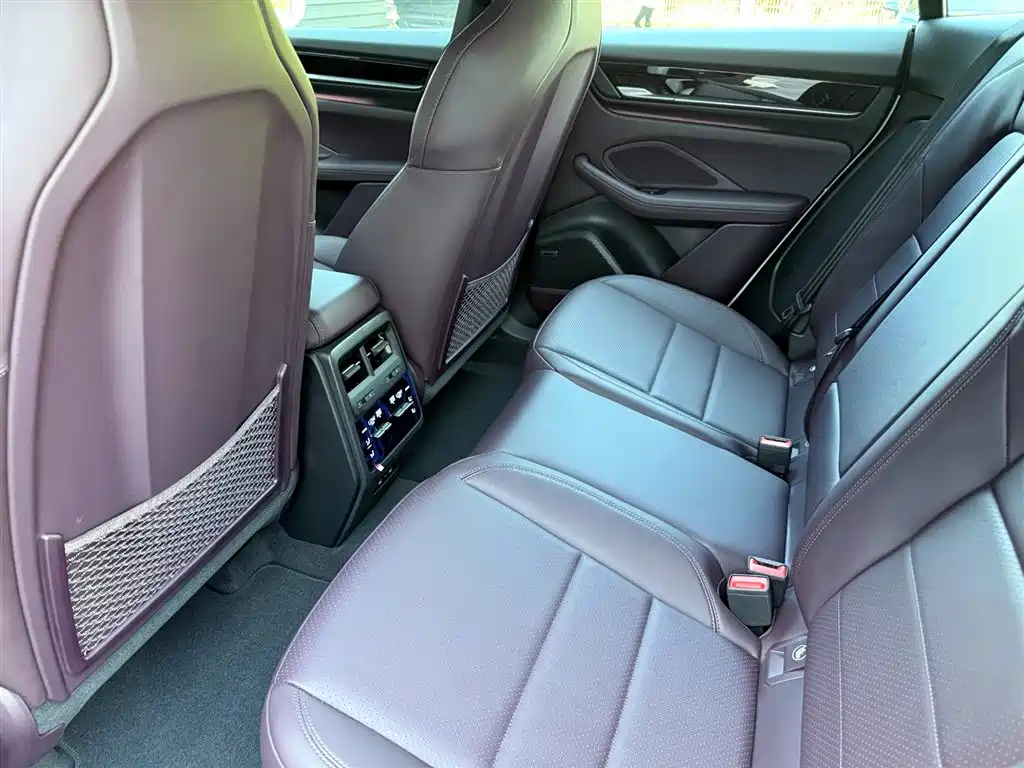 PORSCHE MACAN NEW ENERGY