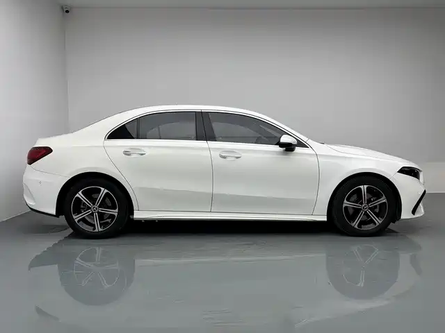 Mercedes-Benz A-Class — миниатюра 8