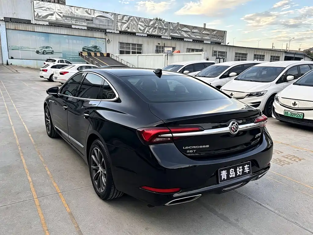 Buick LaCrosse — миниатюра 9