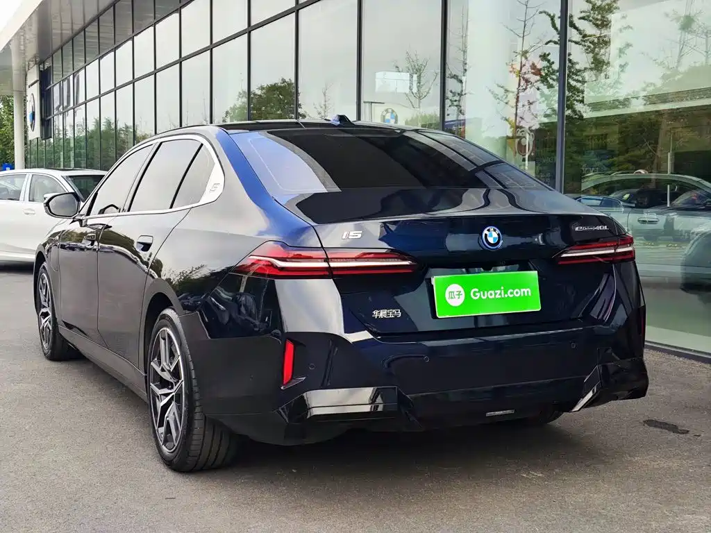 BMW i5 — миниатюра 5