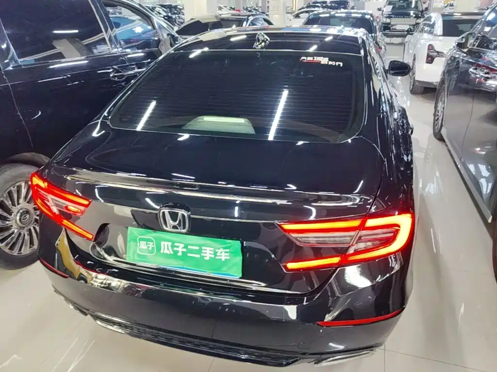 Honda Accord — миниатюра 6