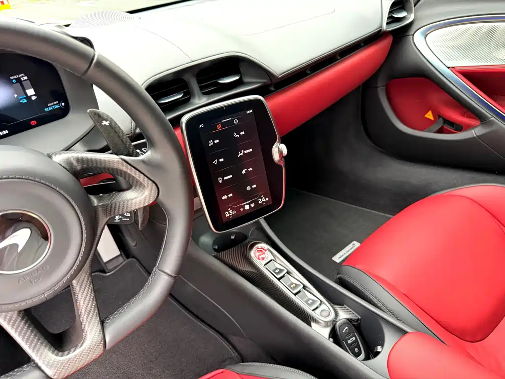 McLaren Artura — миниатюра 11