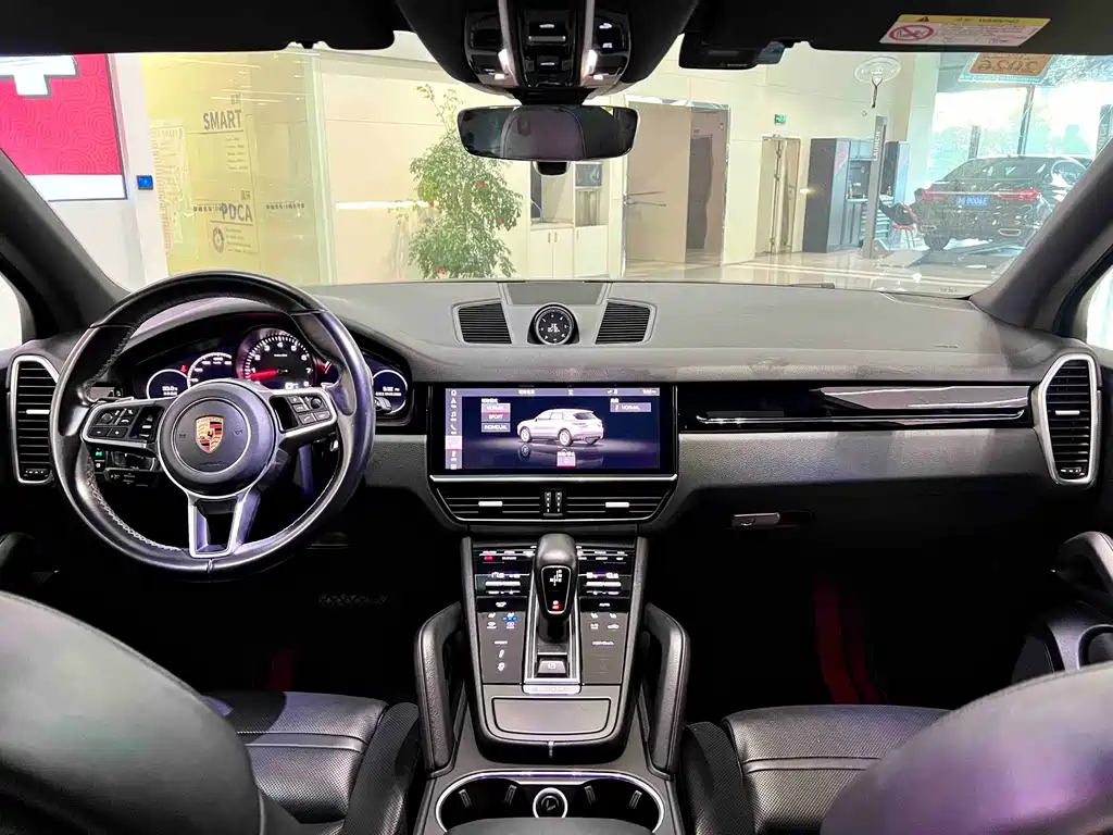 Porsche Cayenne — миниатюра 8