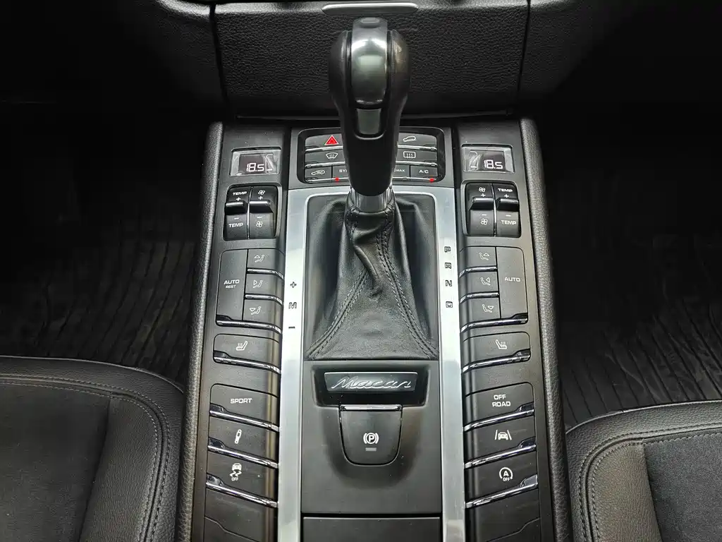 Porsche Macan — миниатюра 6