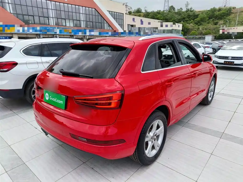 Audi Q3 2016 30 TFSI Fashion