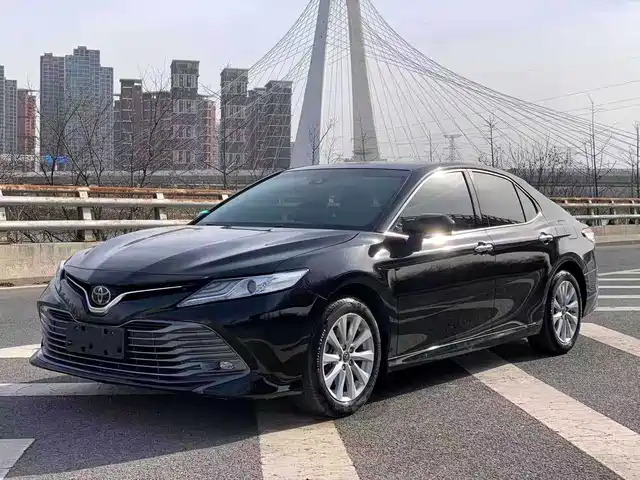 TOYOTA CAMRY 2020