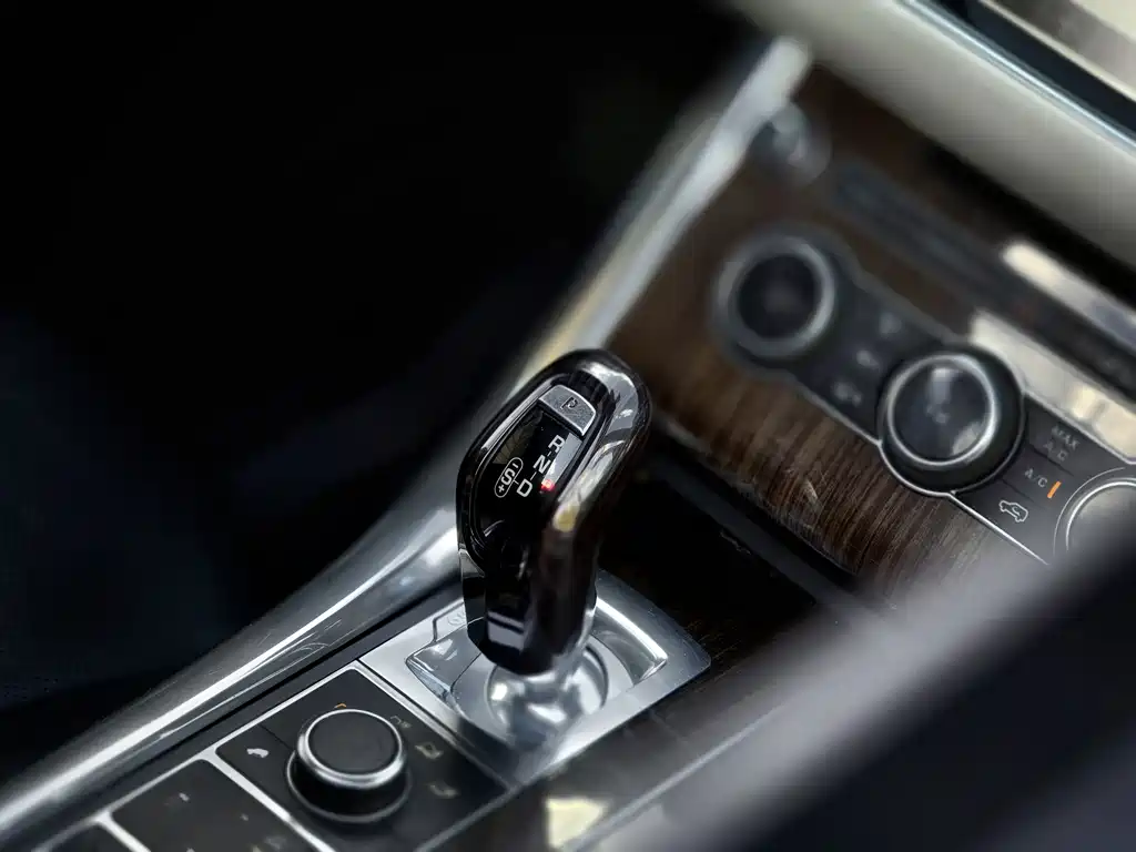 Land Rover Sport — миниатюра 18