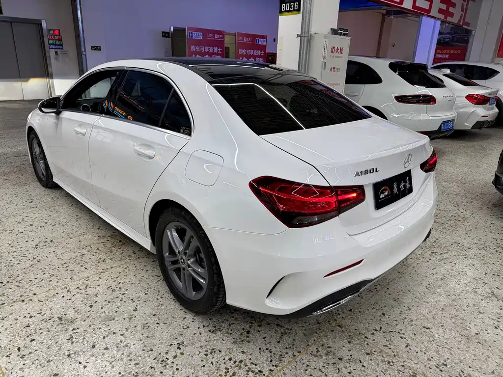 MERCEDES-BENZ A CLASS