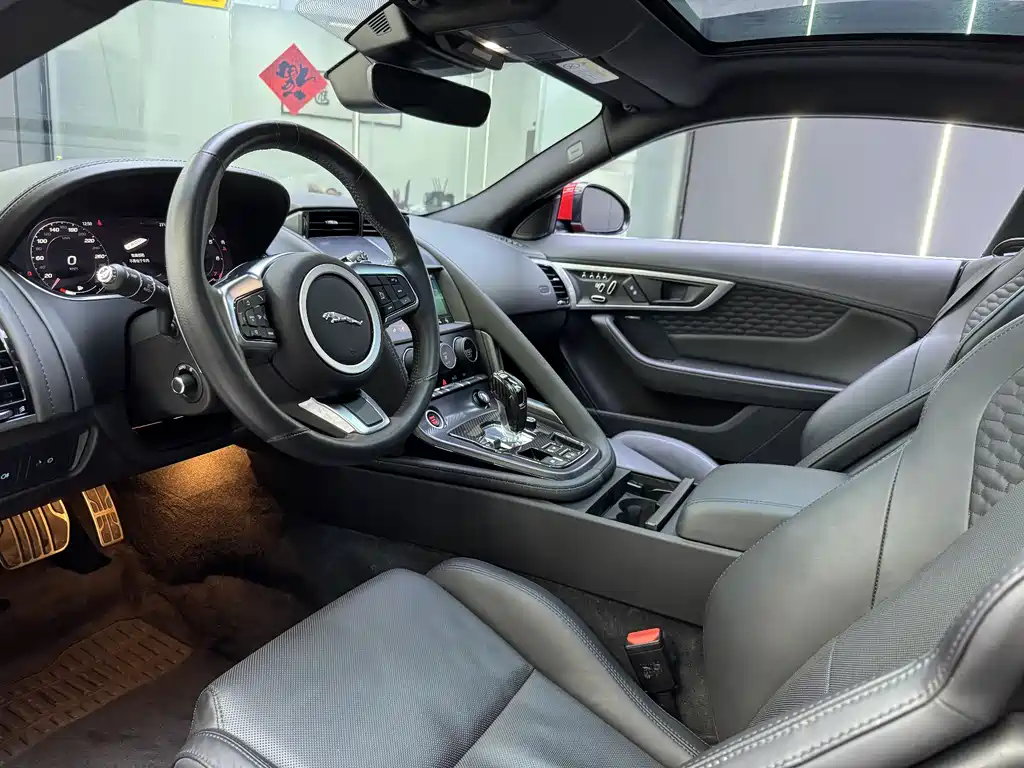Jaguar F-Type 2021 P380 V6