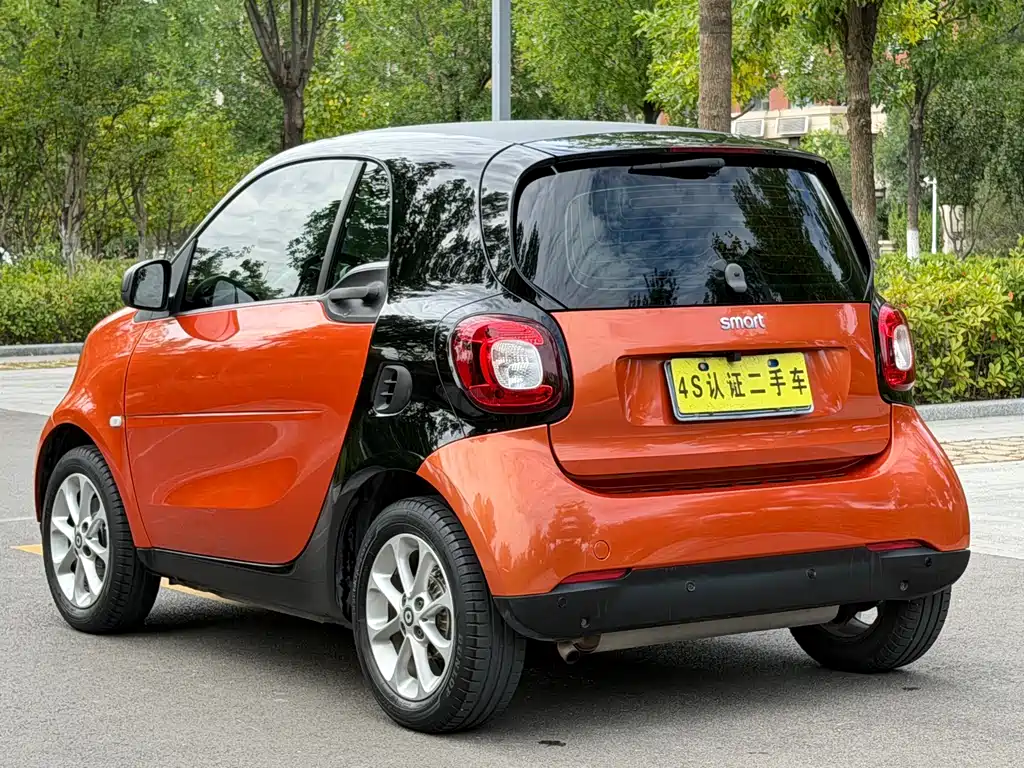smart Smart Fortwo — миниатюра 23